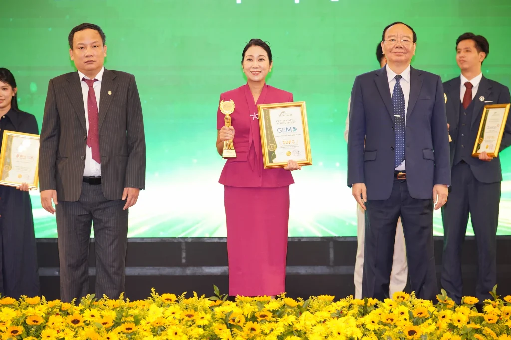 gem-global-top-5-thuong-hieu-dao-tao-quan-ly-and-lanh-dao-xuat-sac-viet-nam-2026-1