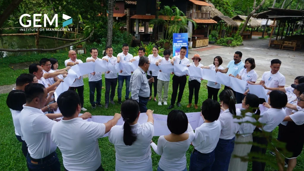 top-5-thuong-hieu-dao-tao-quan-ly-and-lanh-dao-xuat-sac-viet-nam-2026-4
